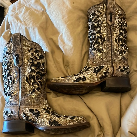 Corral Shoes - Sparkly cowboy boots